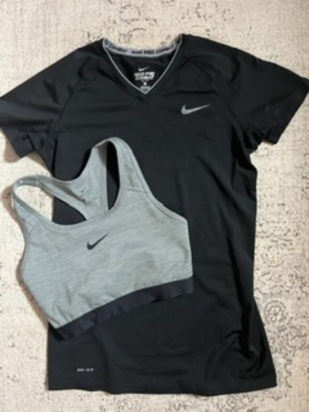 Nike Dri-Fit Black T-Shirt + Gray Sports Bra Bundle Women's M